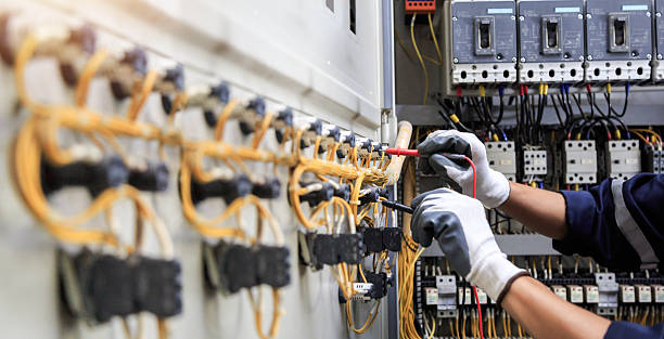 Professional Electrician technician working in Williston Park, NY